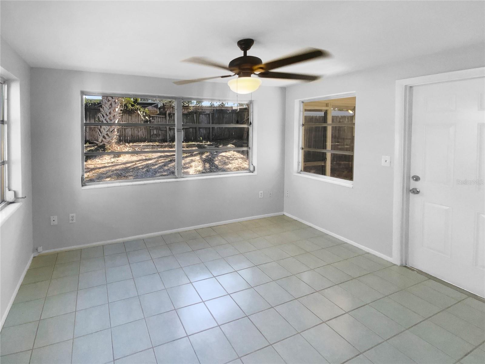 BEACON SQUARE - Residential