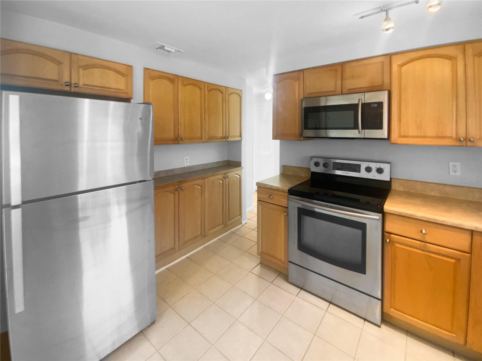 BEACON SQUARE - Residential