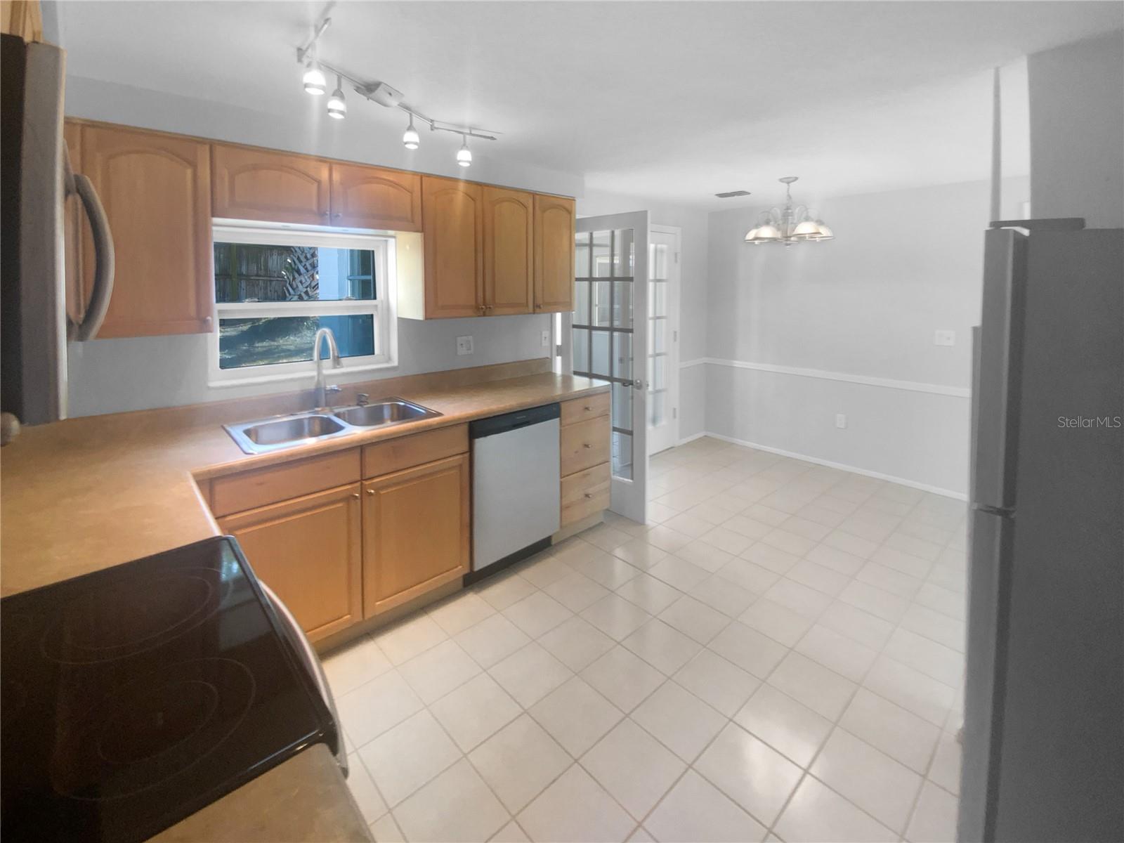 BEACON SQUARE - Residential