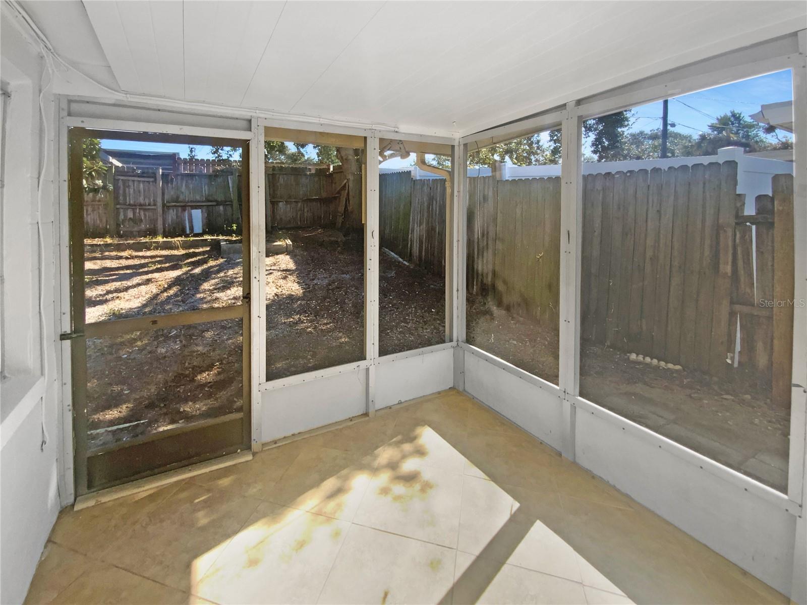 BEACON SQUARE - Residential