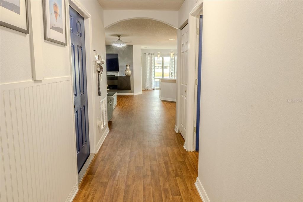 Photo of 612 16th Avenue SE, Ruskin, FL 33570 (MLS # TB8509929)
