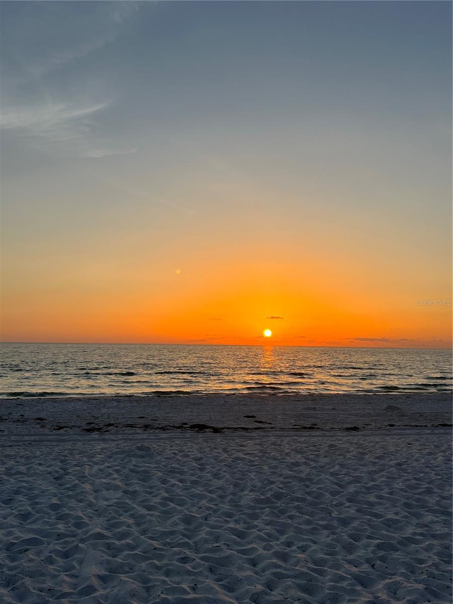REGATTA BEACH CLUB CONDO - Residential Lease