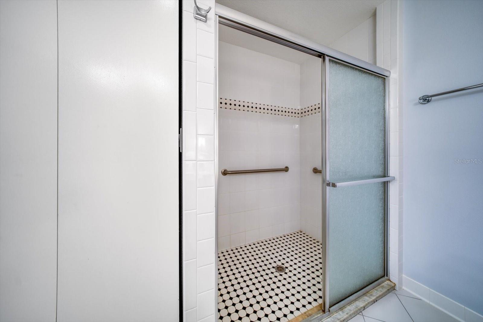 SERENO DEL SOL CONDO - Residential