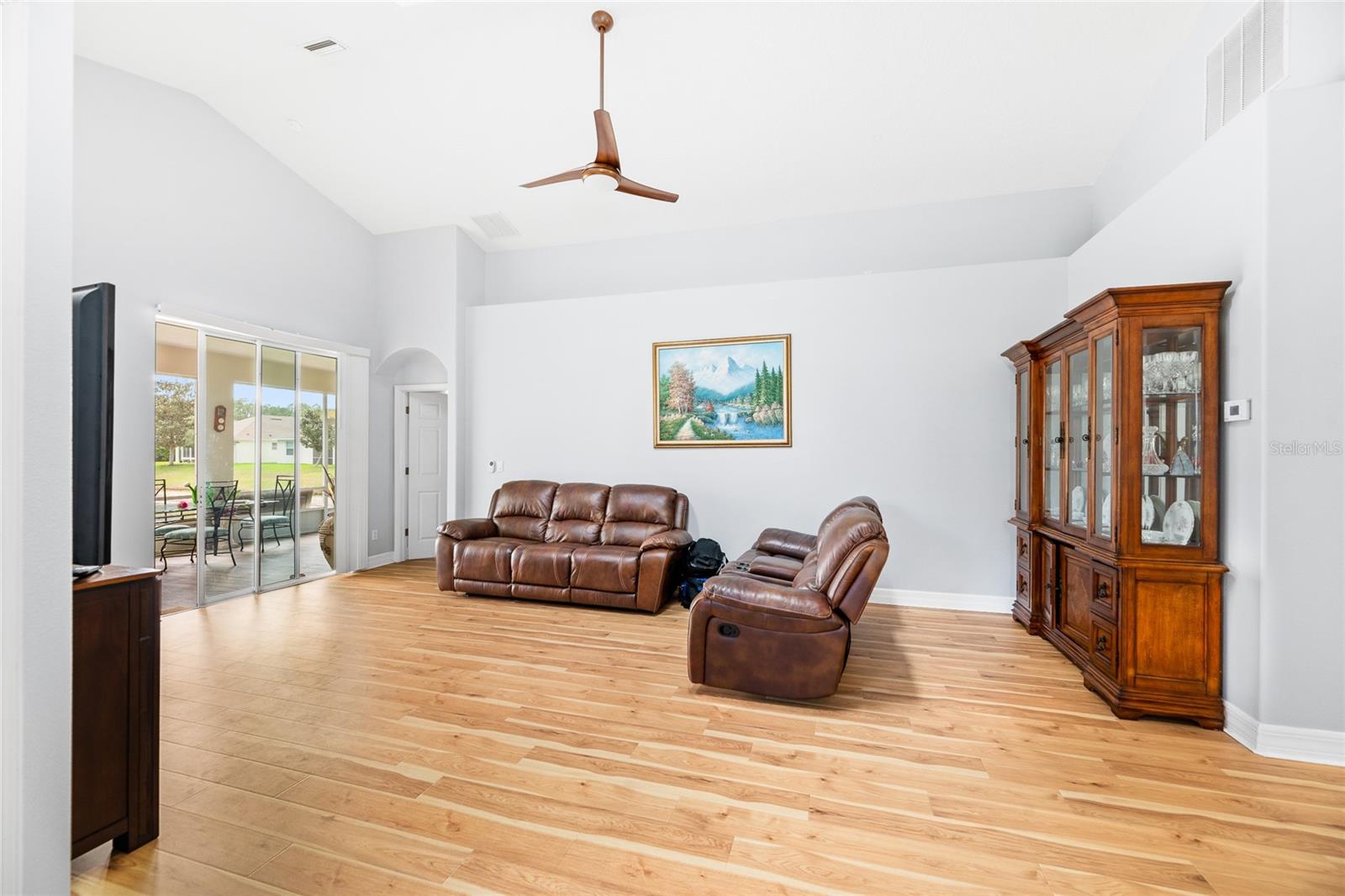 RIVERGATE PH 02 - Residential