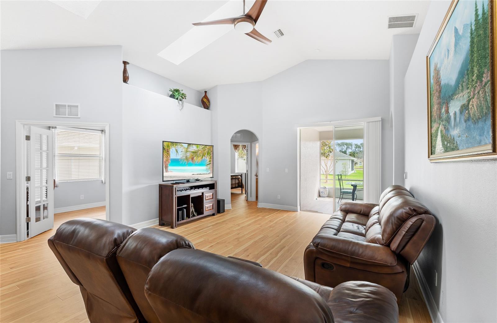 RIVERGATE PH 02 - Residential