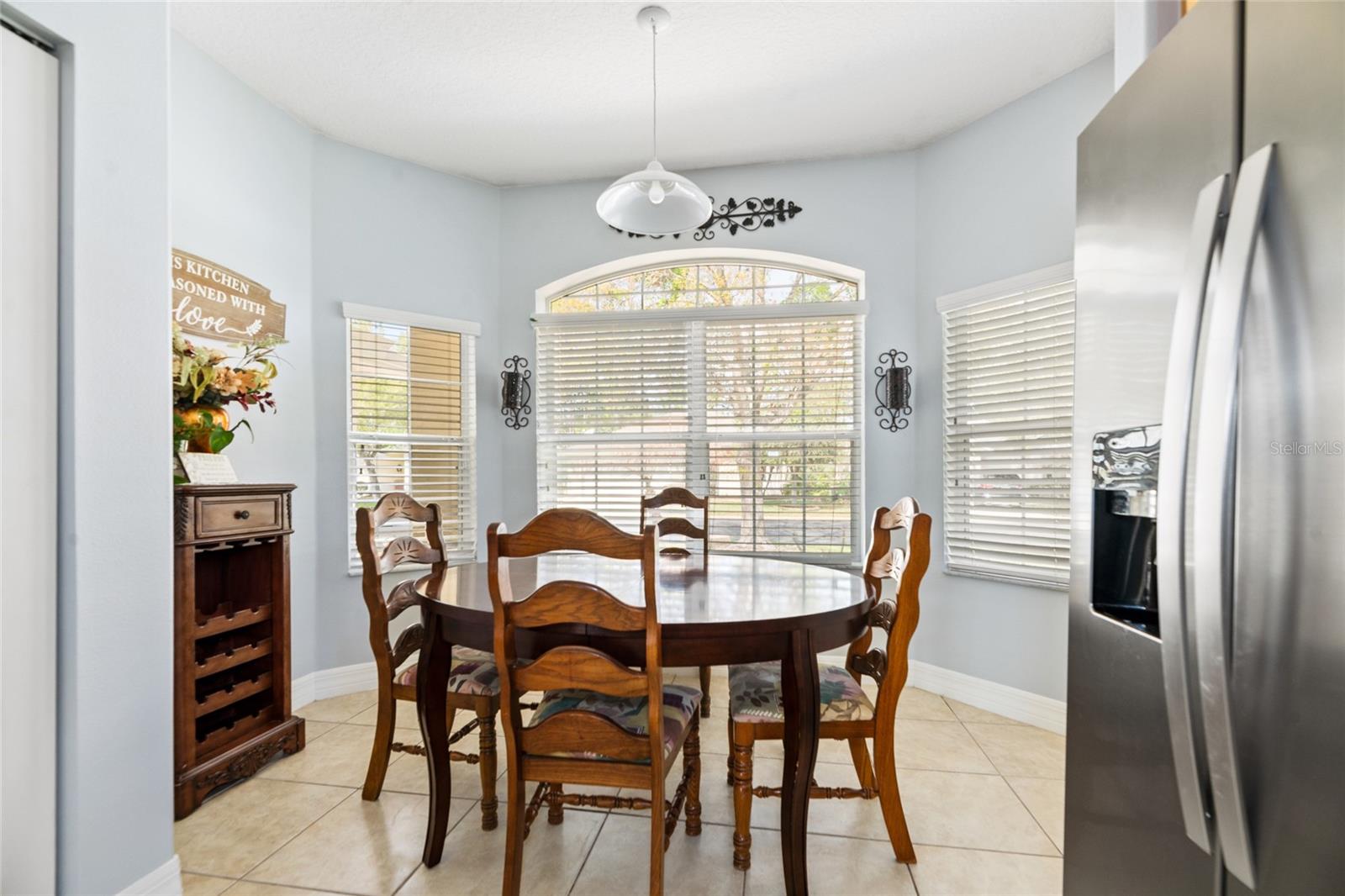 RIVERGATE PH 02 - Residential