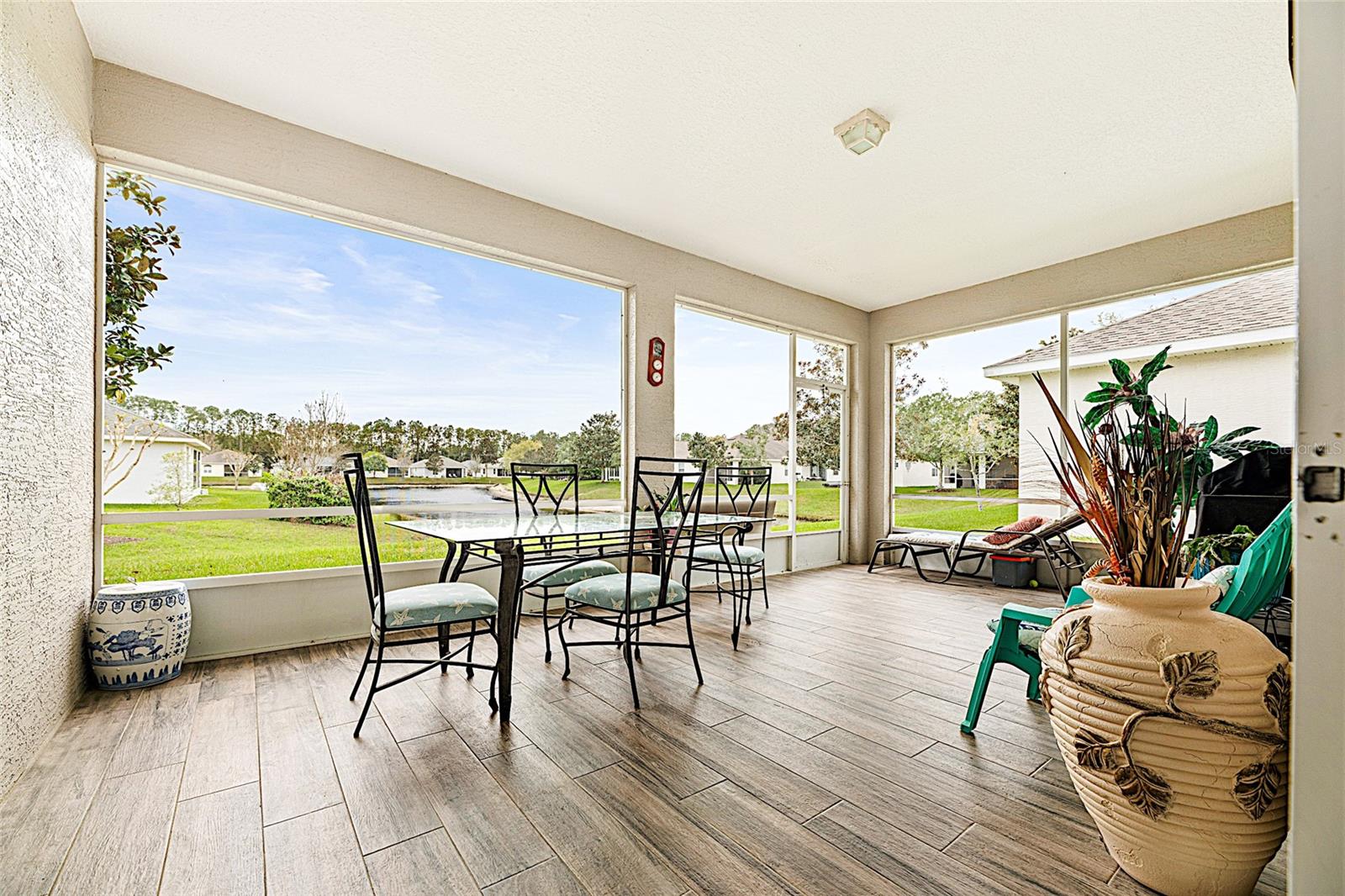 RIVERGATE PH 02 - Residential