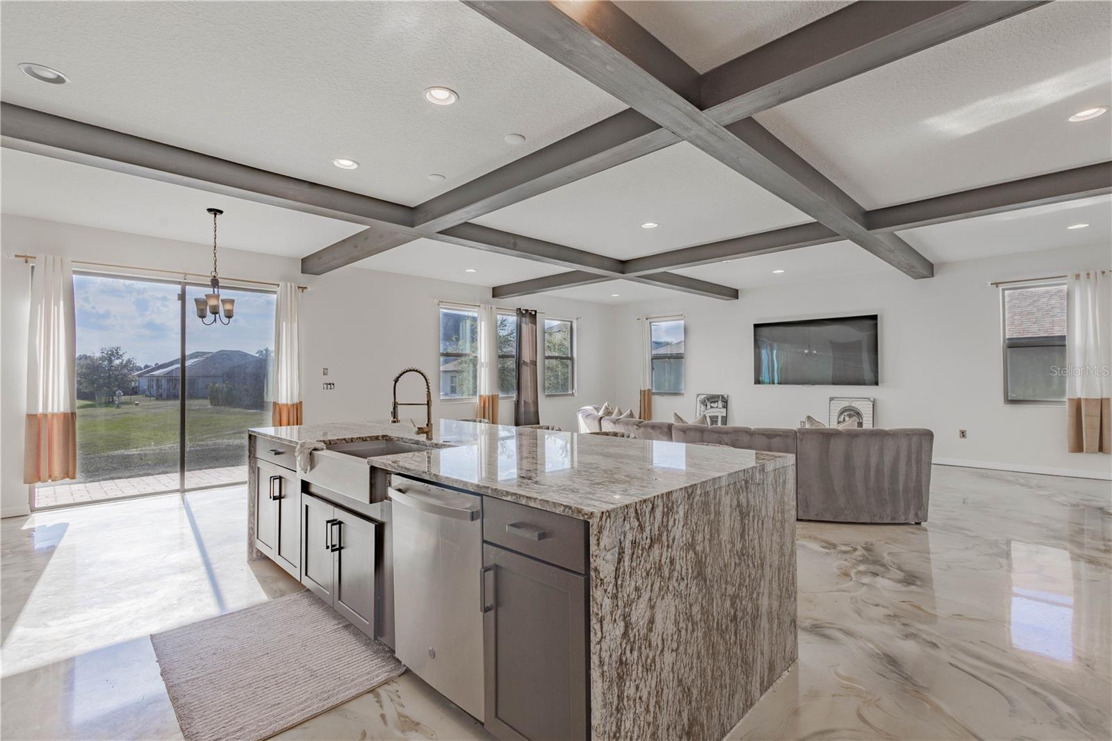 VISTAS/WATERS EDGE PH 1 - Residential