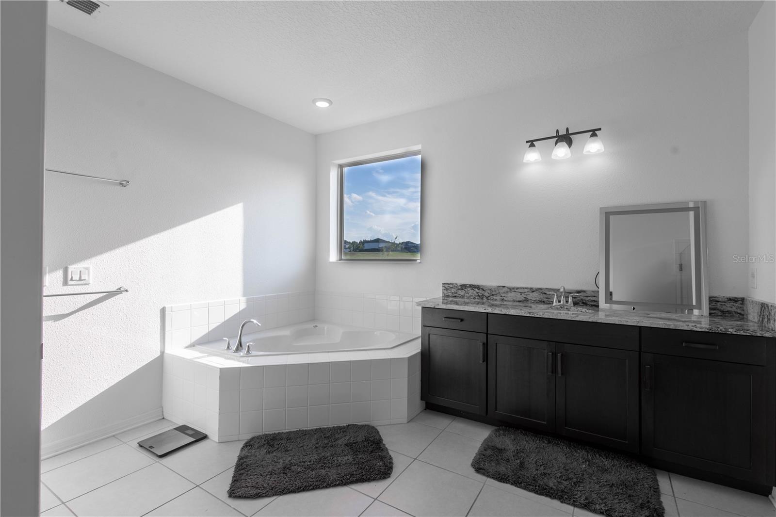 VISTAS/WATERS EDGE PH 1 - Residential