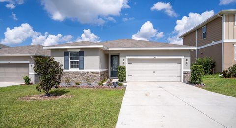 A home in WINTER HAVEN