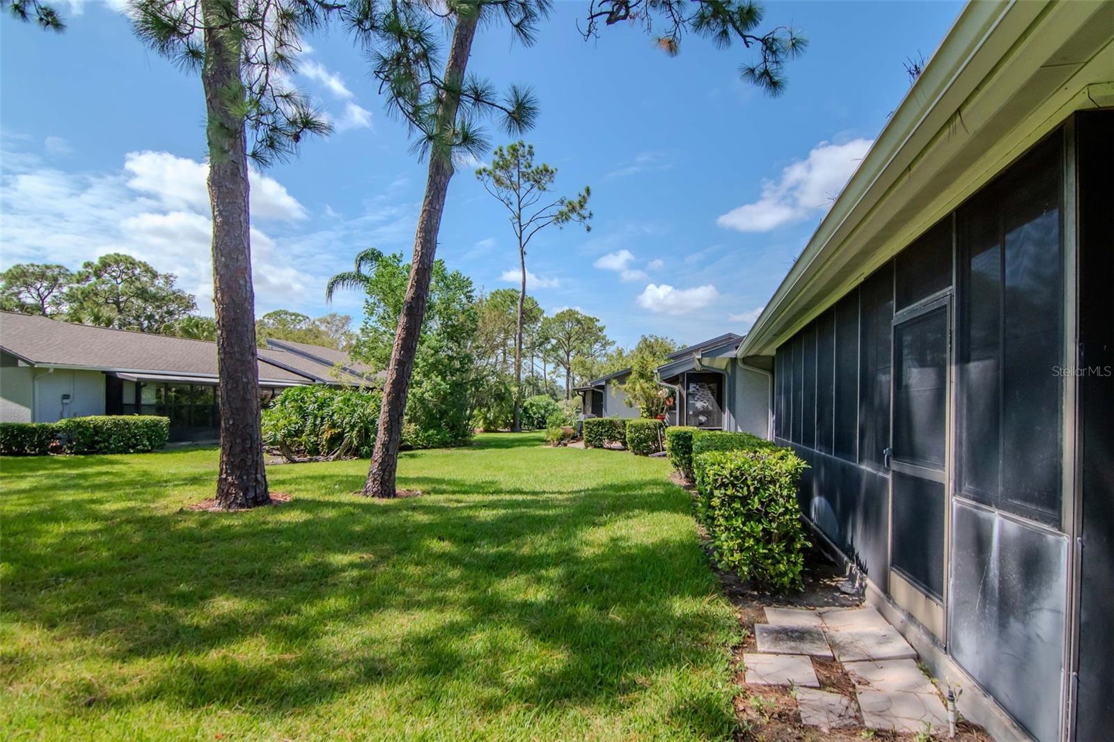 EAST LAKE WOODLANDS CLUSTER HOMES - Residential