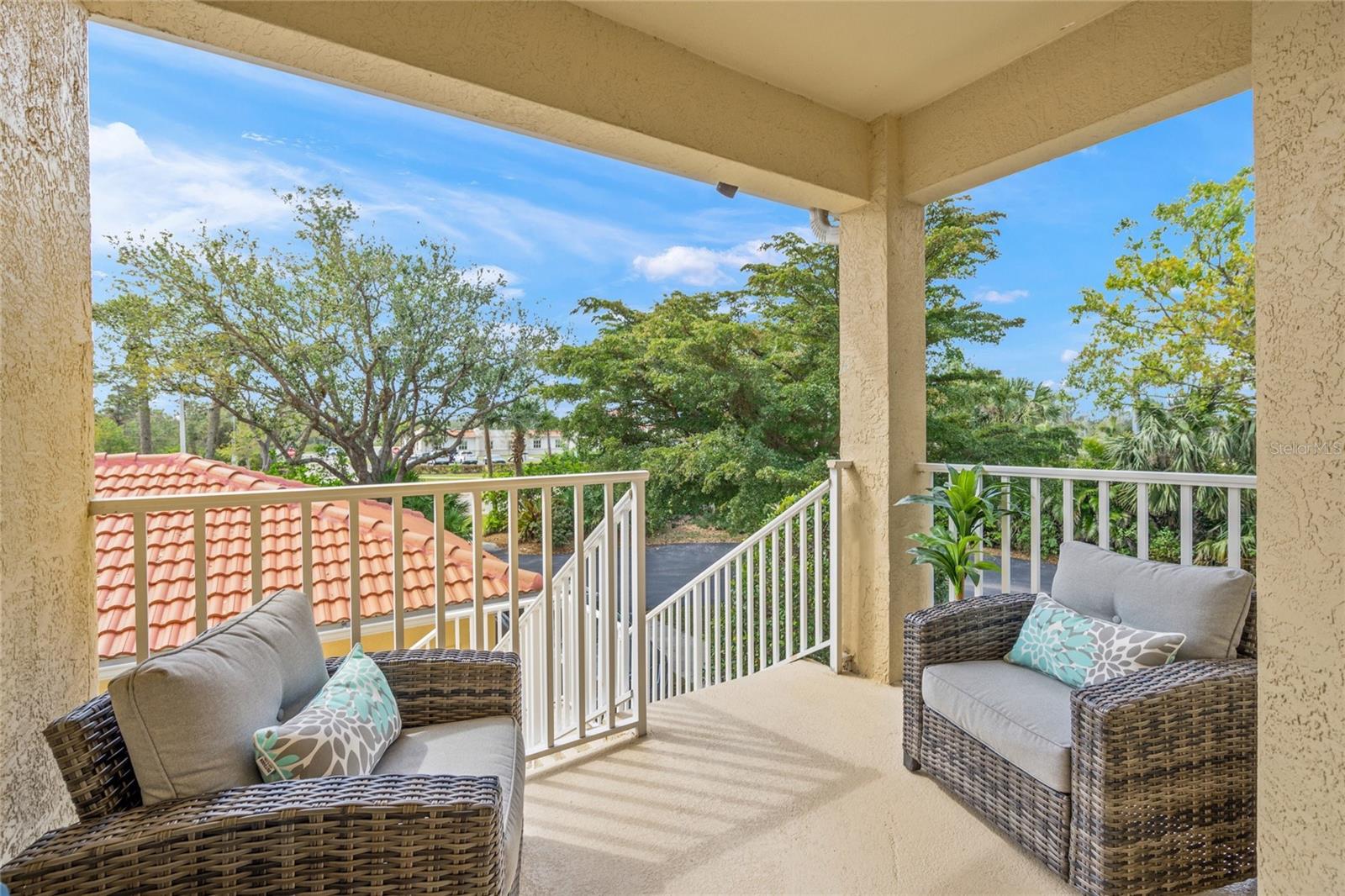 203 CASA DEL LAGO WAY 203