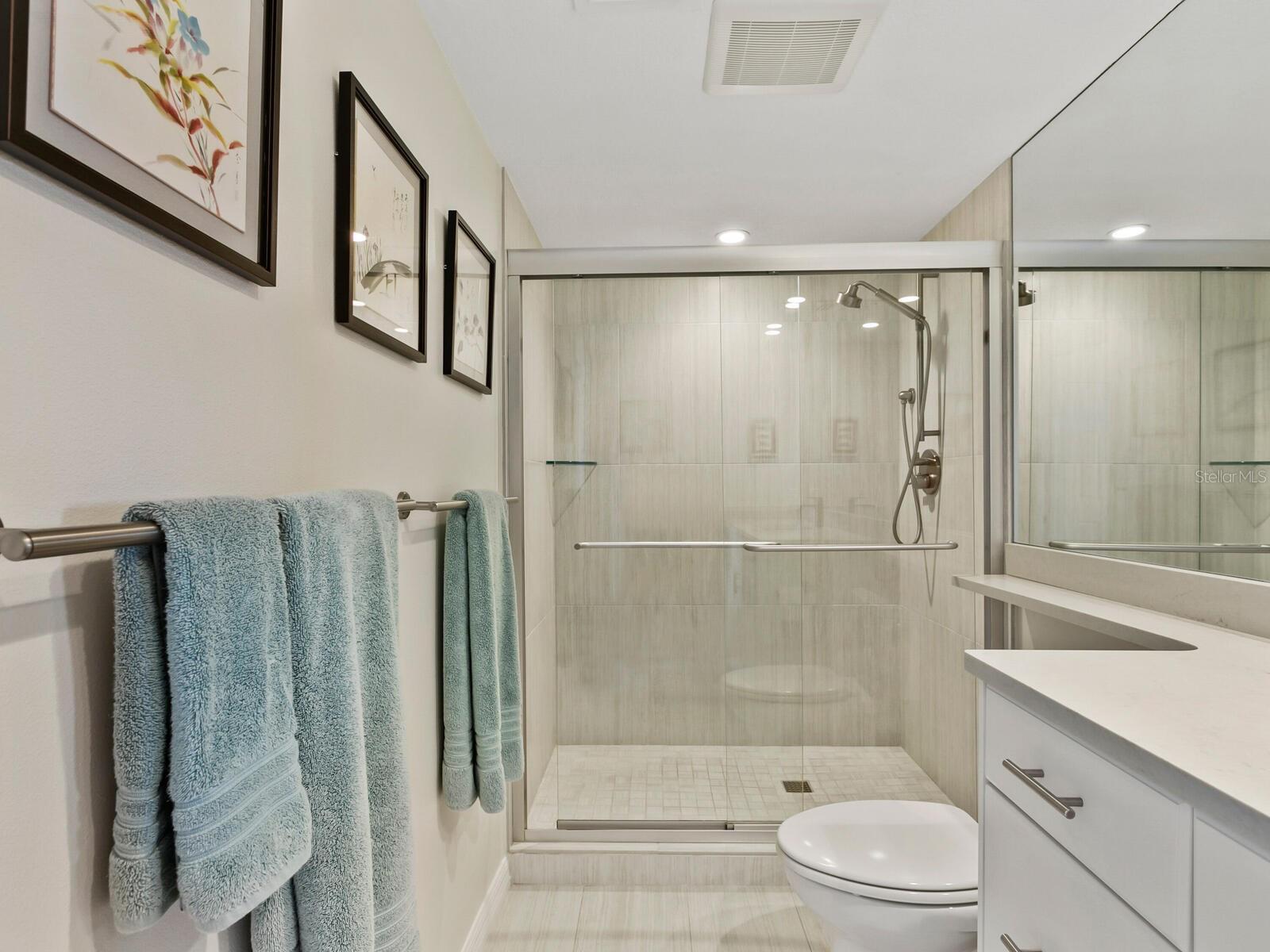 SEAPLACE I - Residential