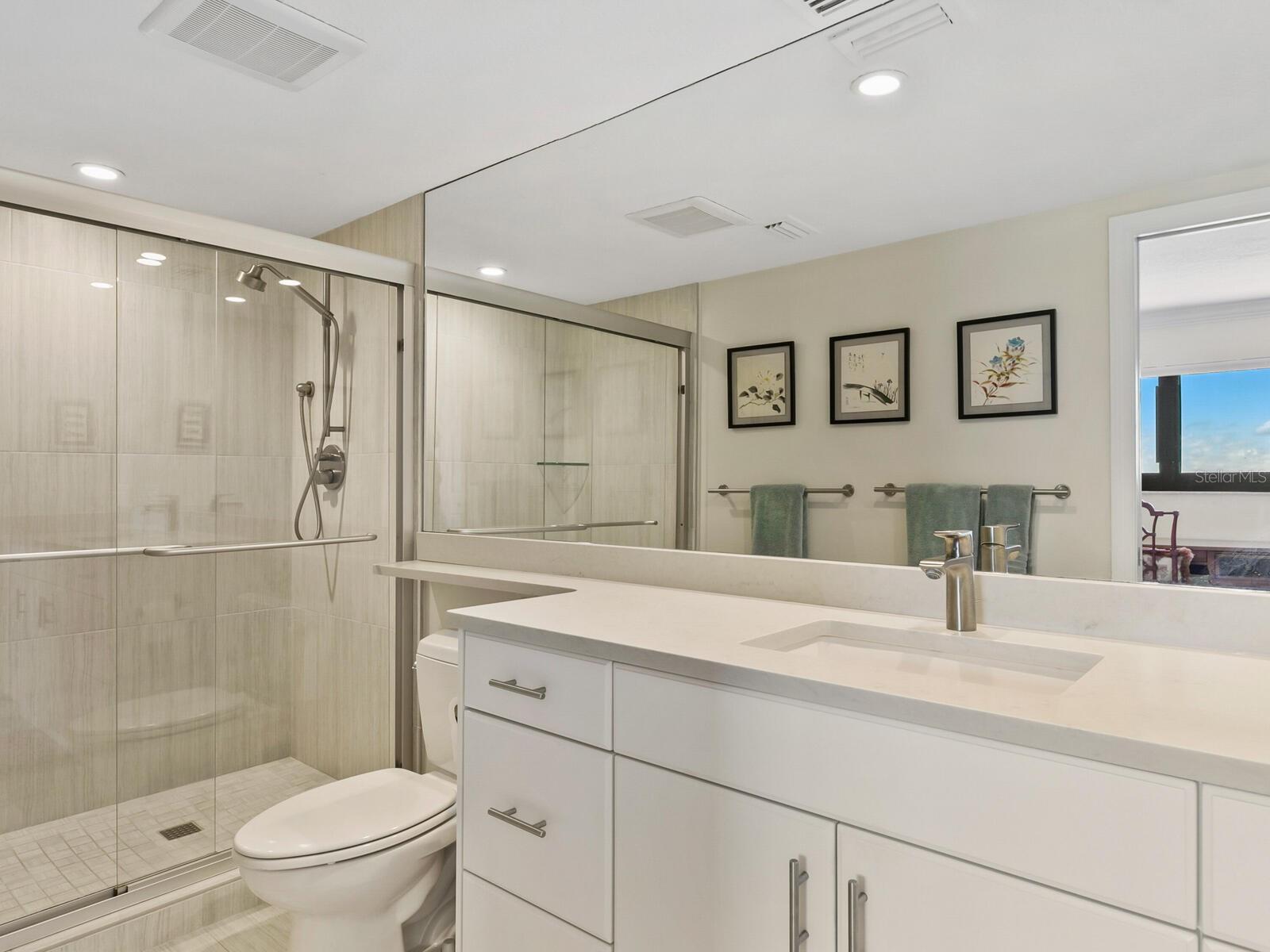 SEAPLACE I - Residential