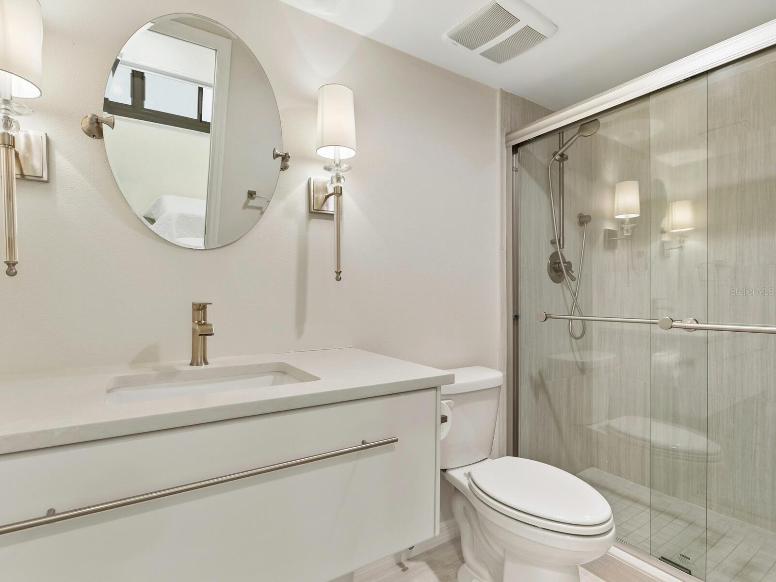 SEAPLACE I - Residential