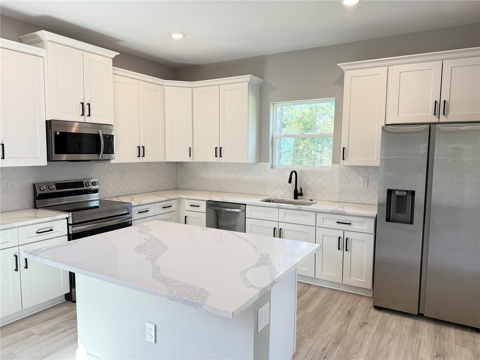 MARION OAKS UN 10 - Residential Lease
