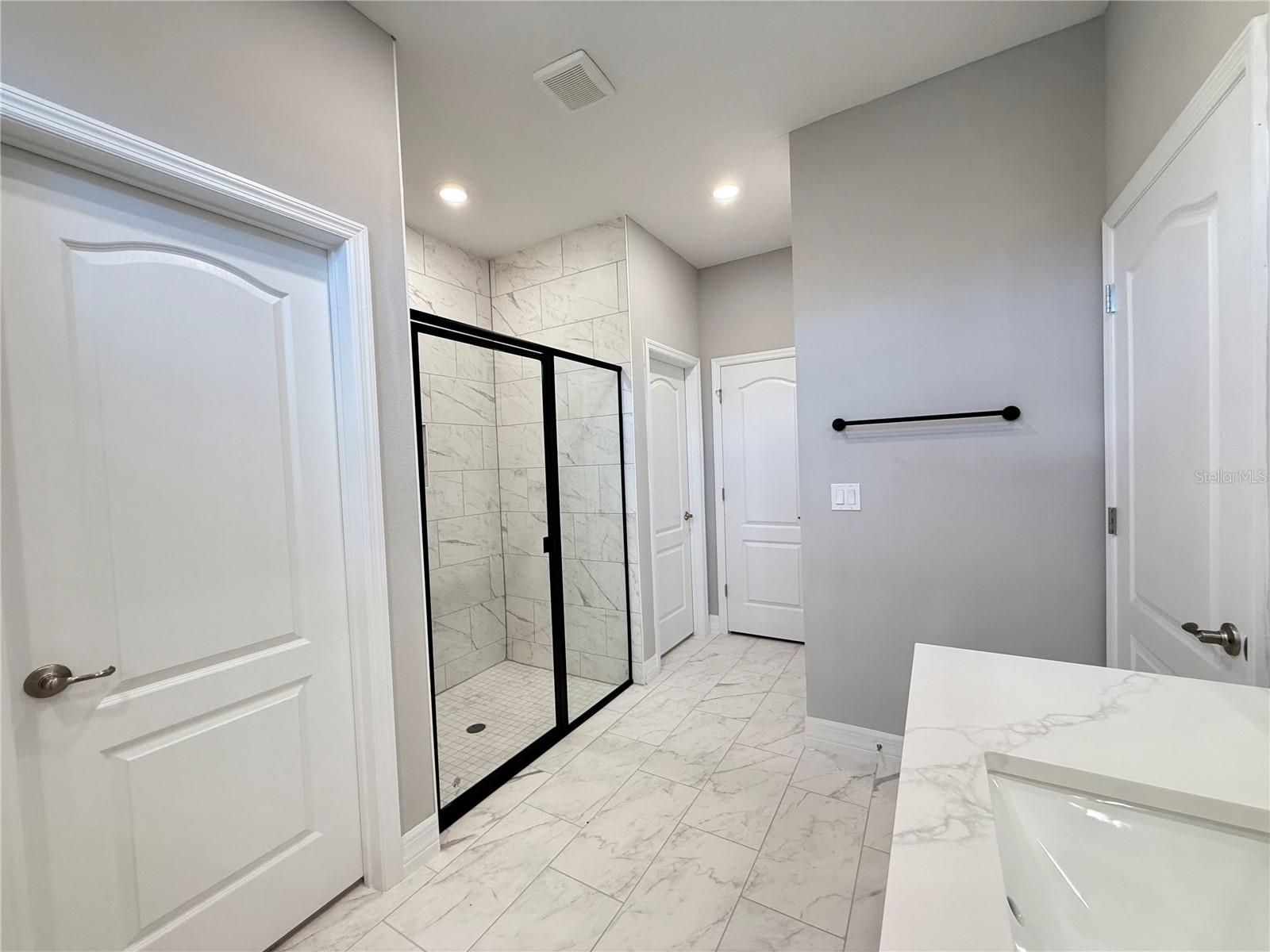 MARION OAKS UN 10 - Residential Lease