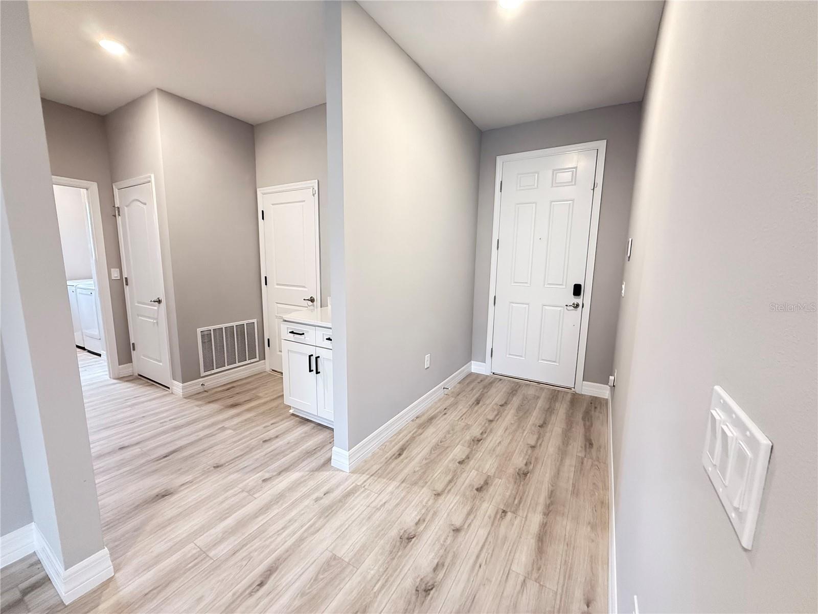 MARION OAKS UN 10 - Residential Lease