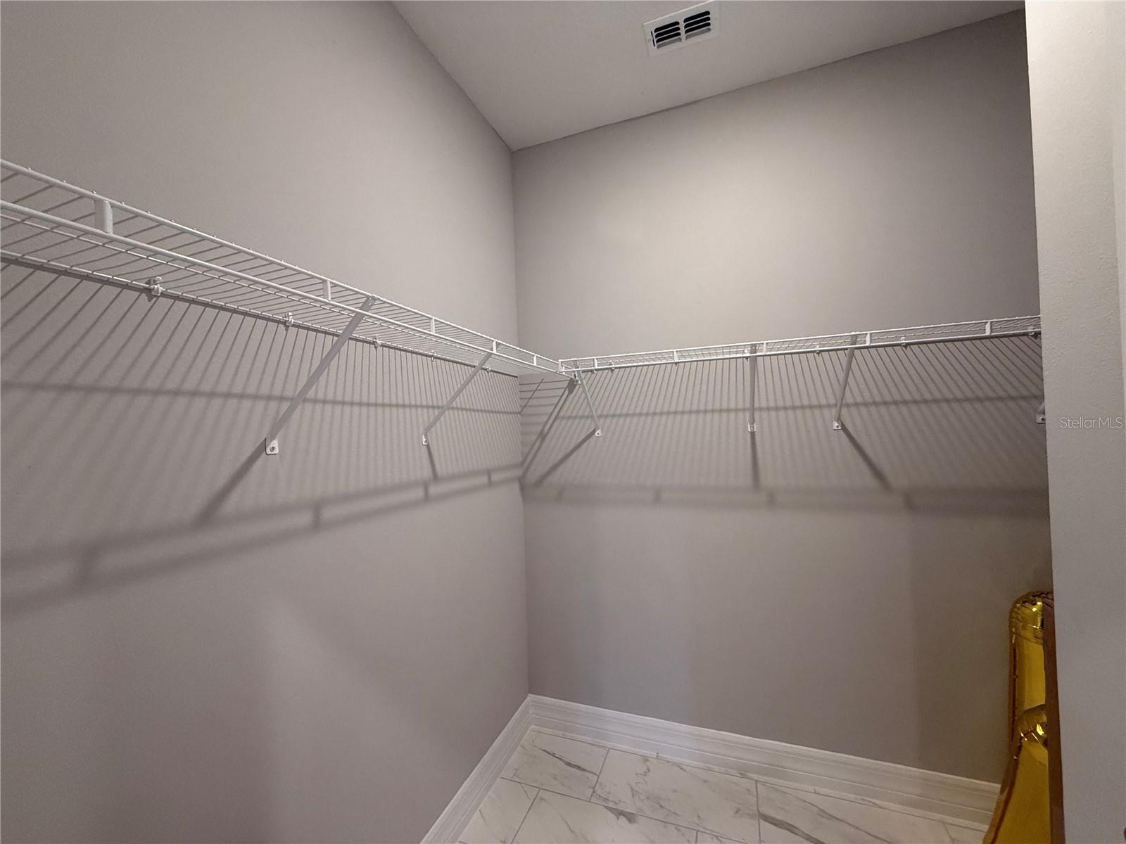 MARION OAKS UN 10 - Residential Lease