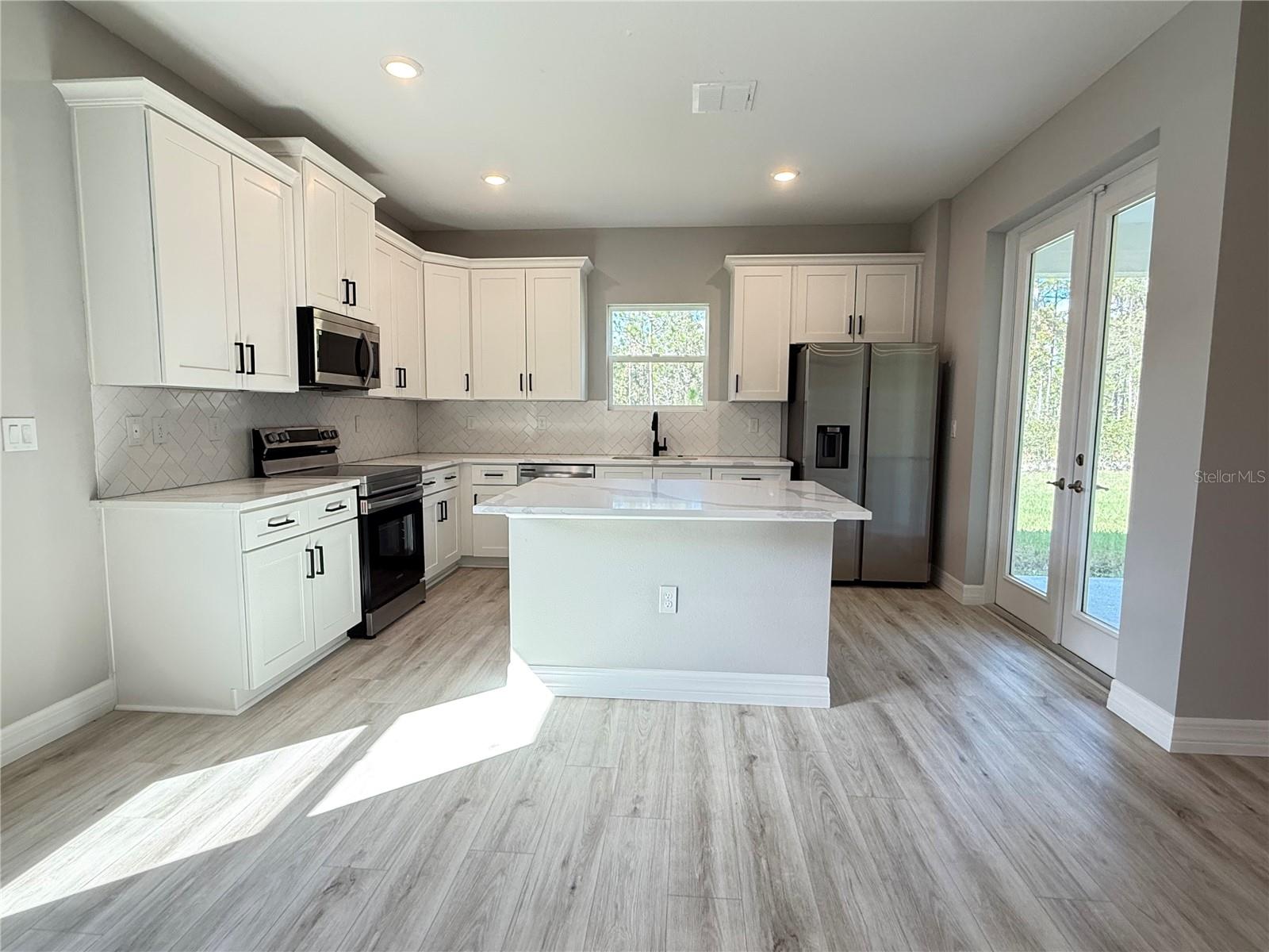 MARION OAKS UN 10 - Residential Lease