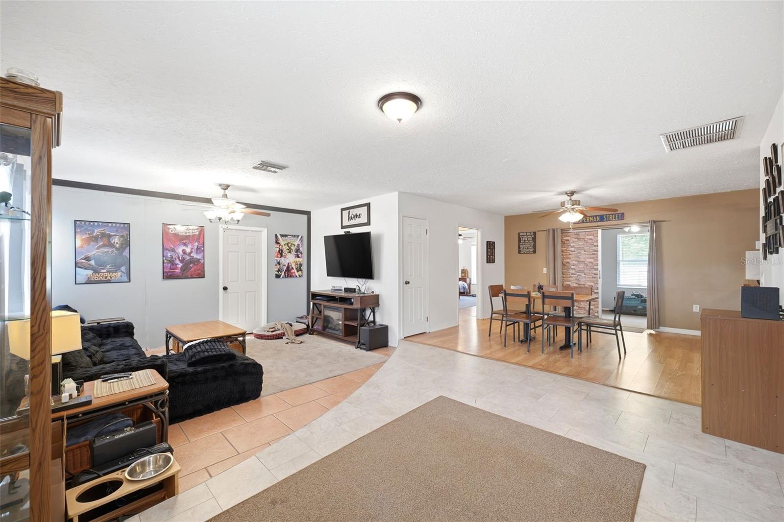 SPRING HILL - Residential