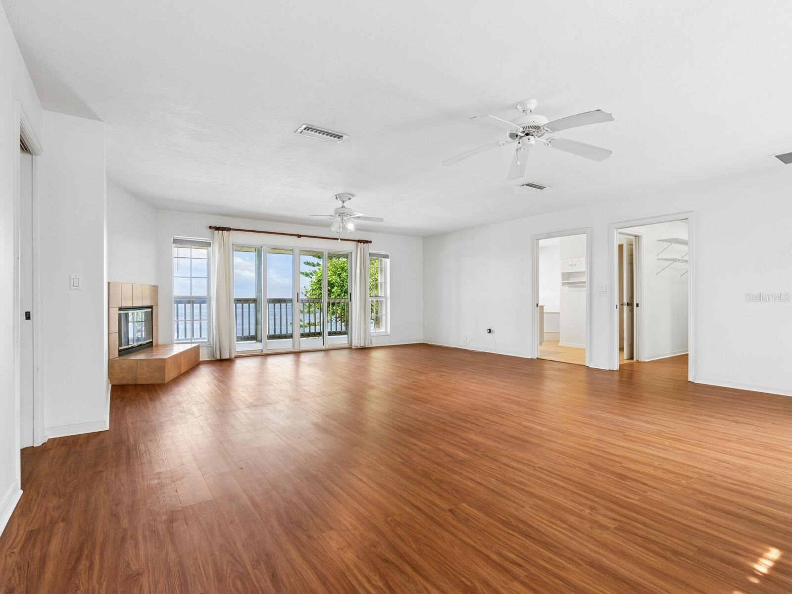 CASEY KEY - Residential