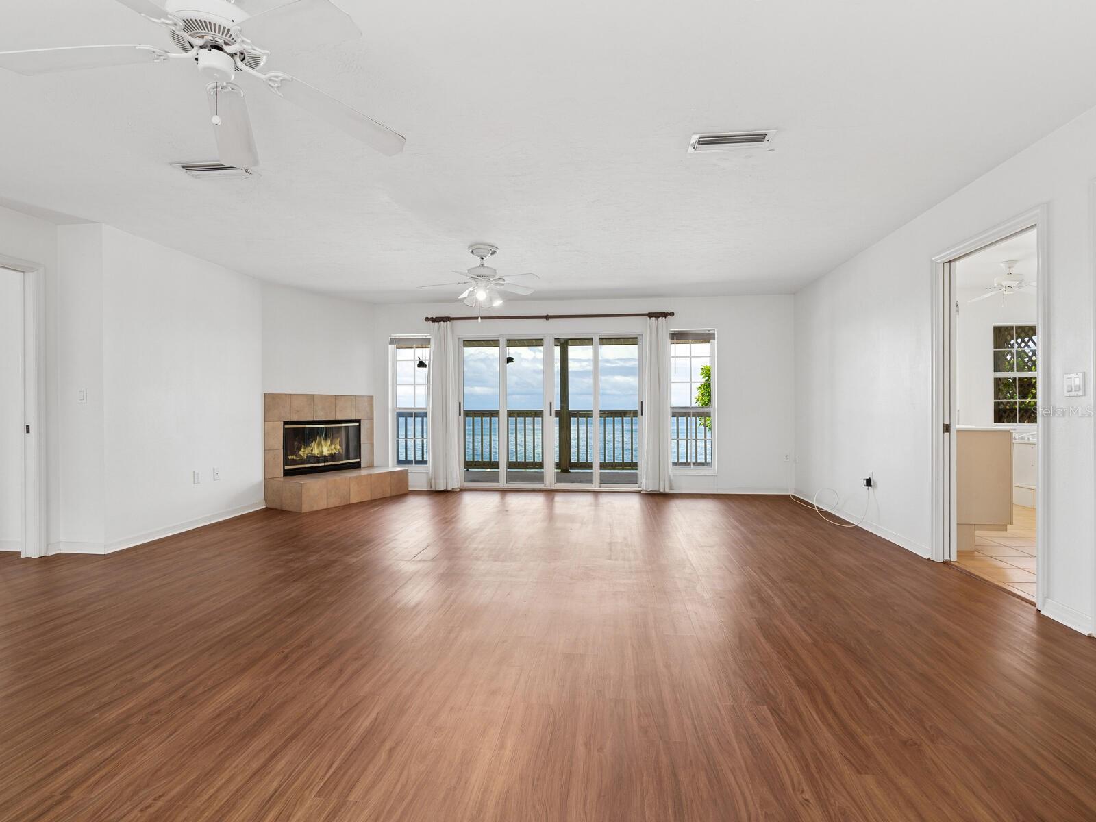 CASEY KEY - Residential