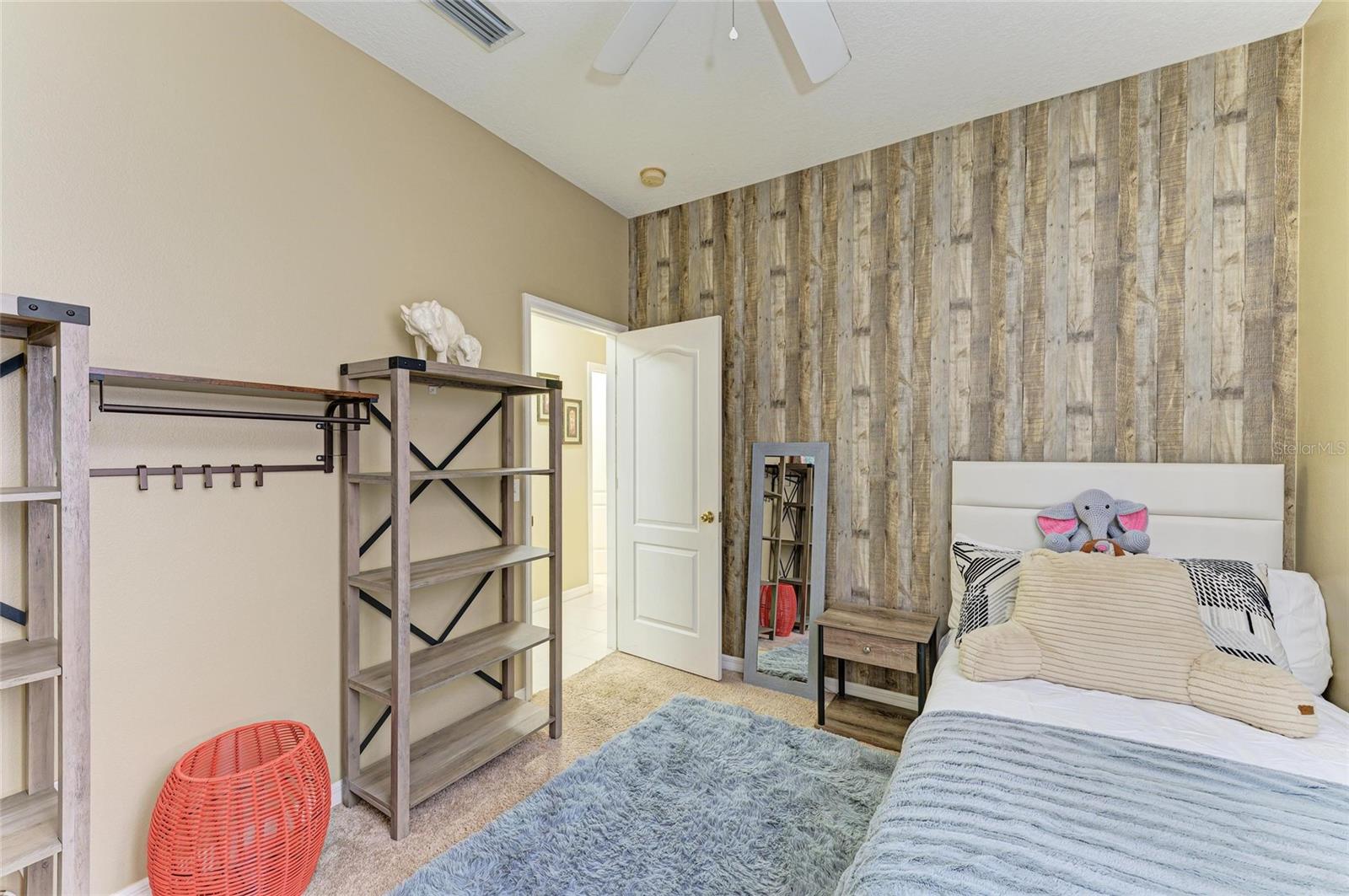 HIGHLAND RIDGE - Residential