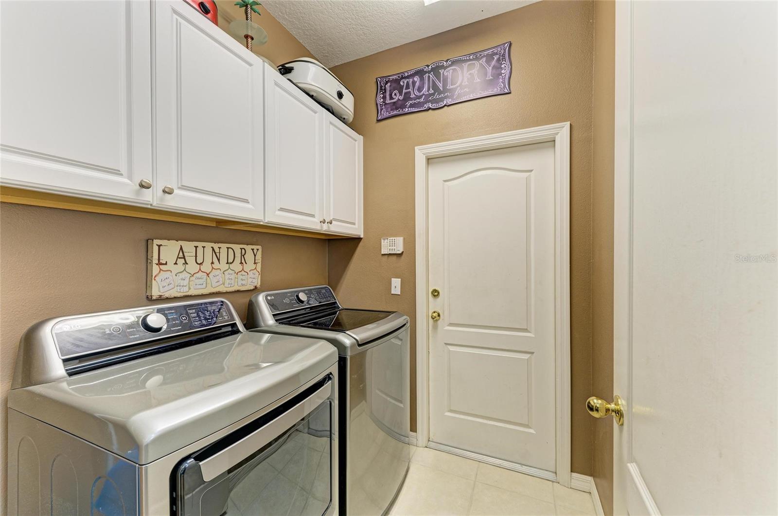 HIGHLAND RIDGE - Residential