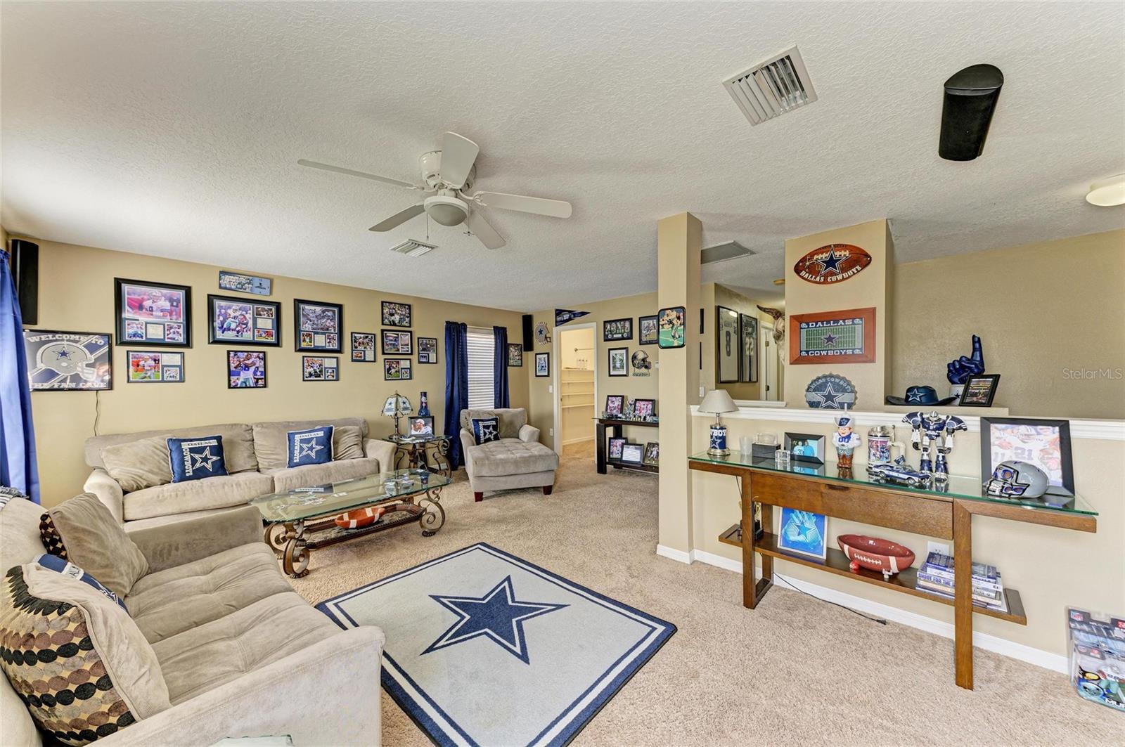 HIGHLAND RIDGE - Residential