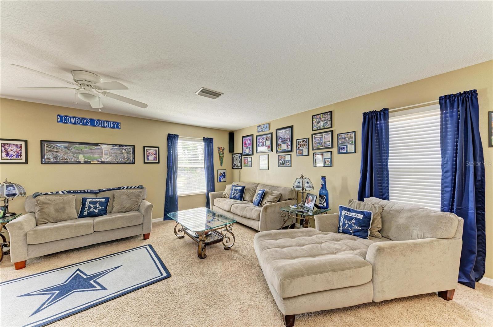 HIGHLAND RIDGE - Residential