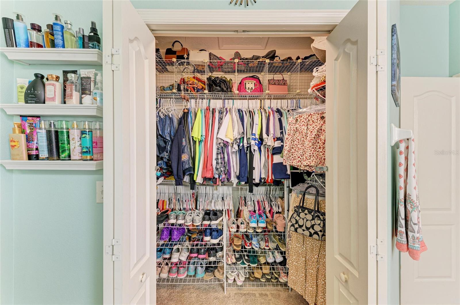 HIGHLAND RIDGE - Residential