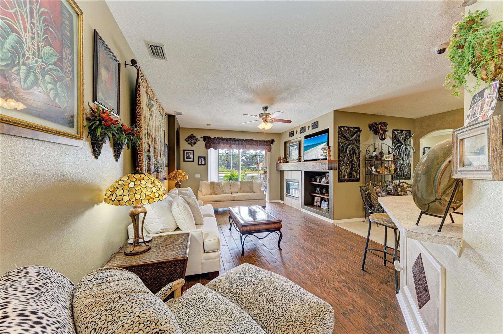 HIGHLAND RIDGE - Residential