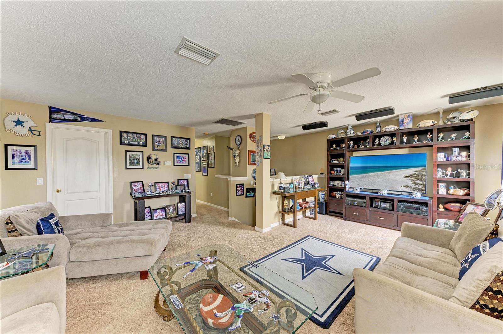 HIGHLAND RIDGE - Residential