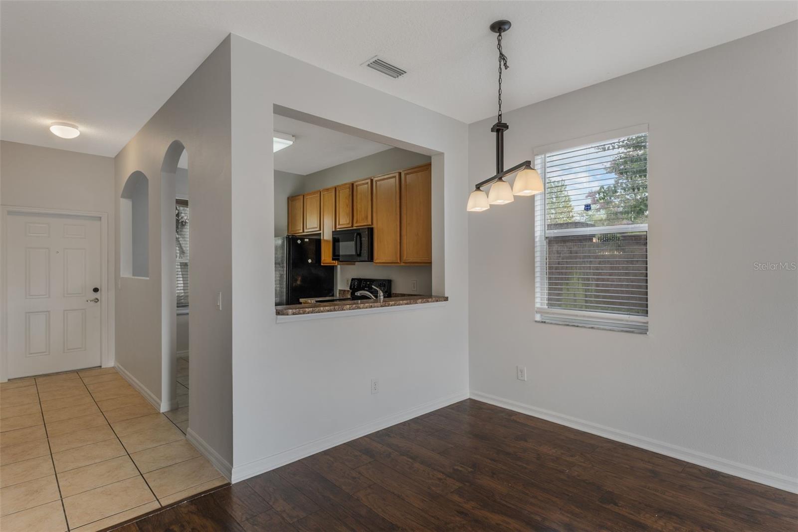 2540 RETREAT VIEW CIRCLE