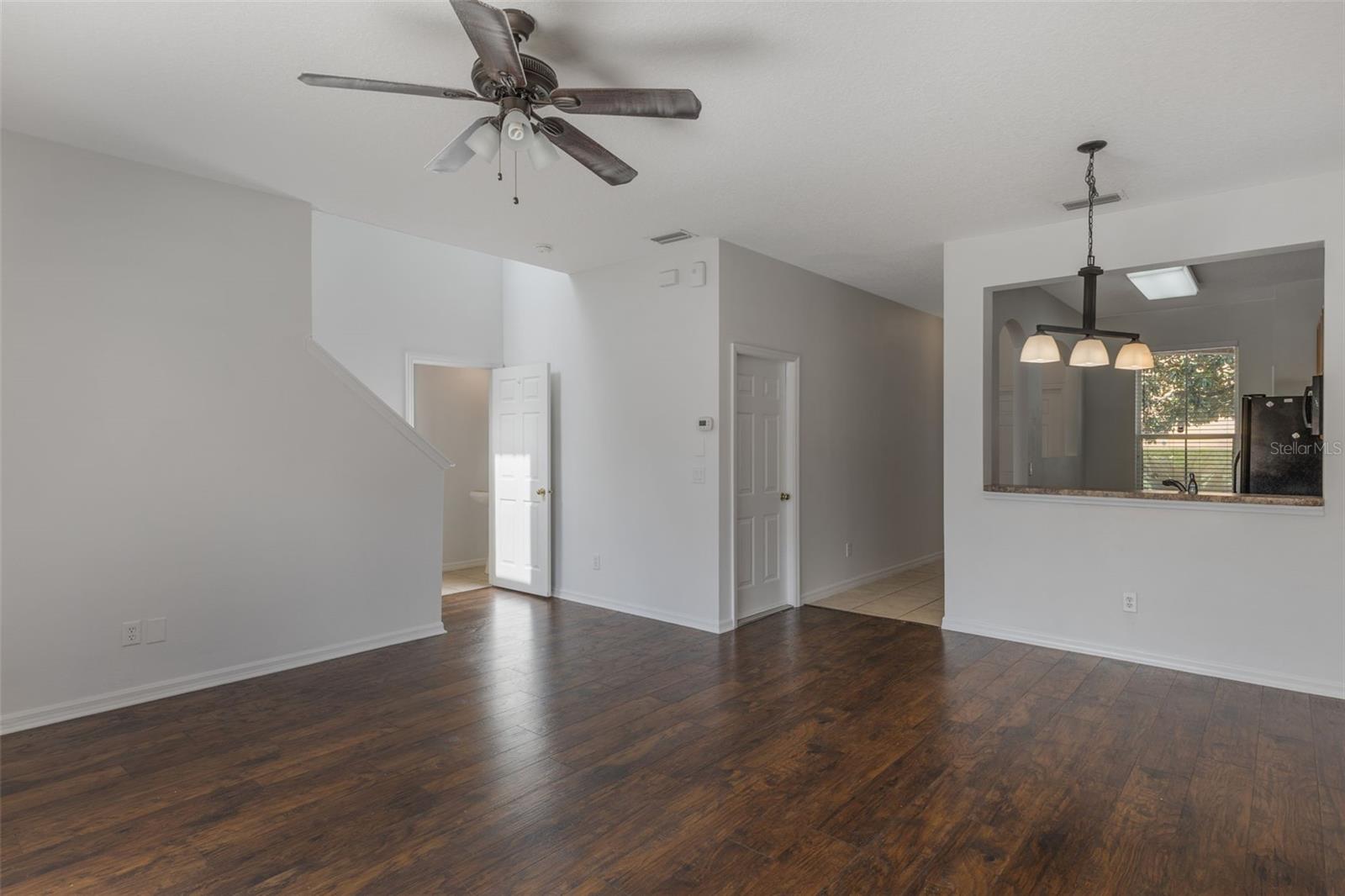 2540 RETREAT VIEW CIRCLE