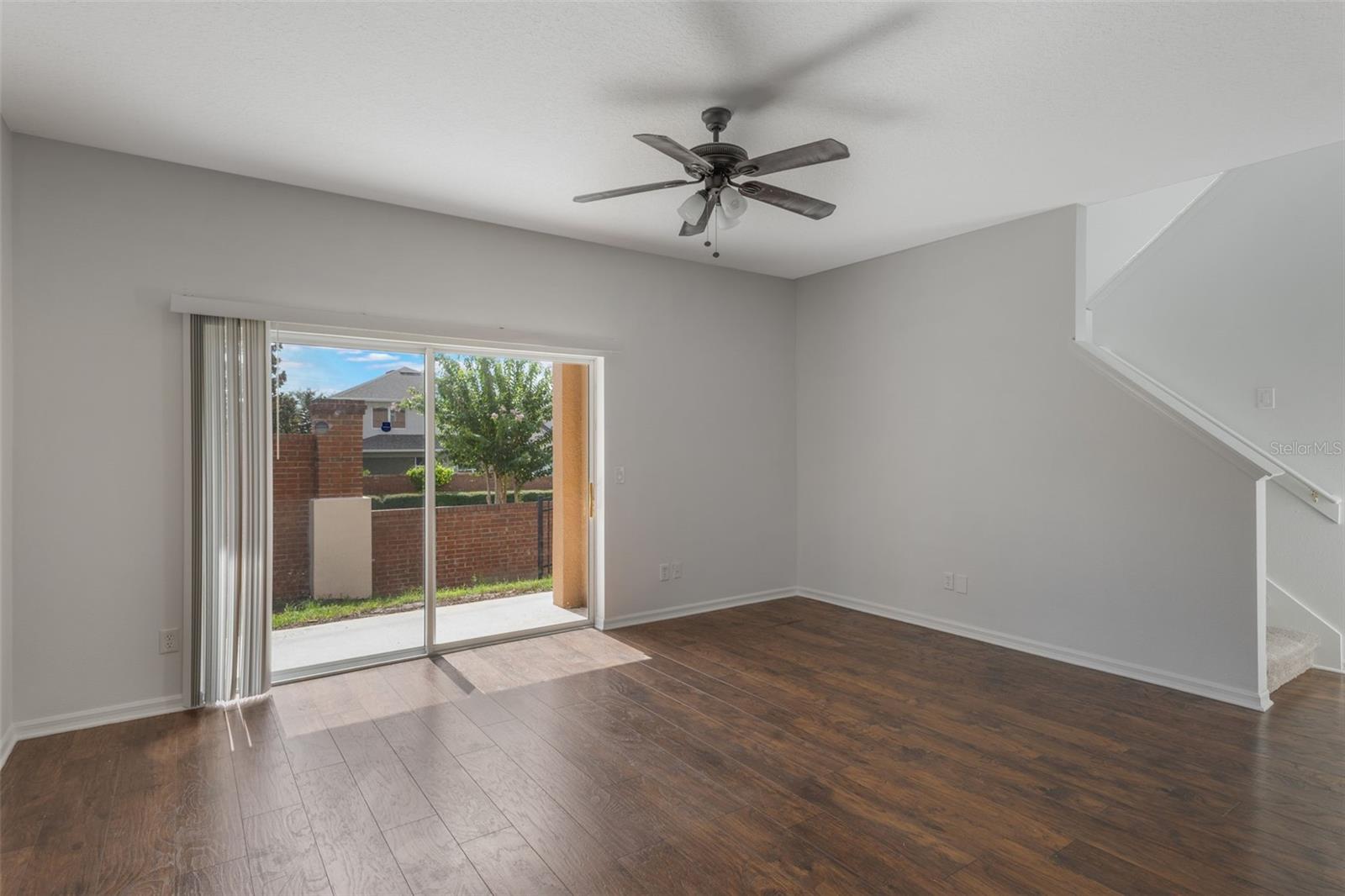 2540 RETREAT VIEW CIRCLE