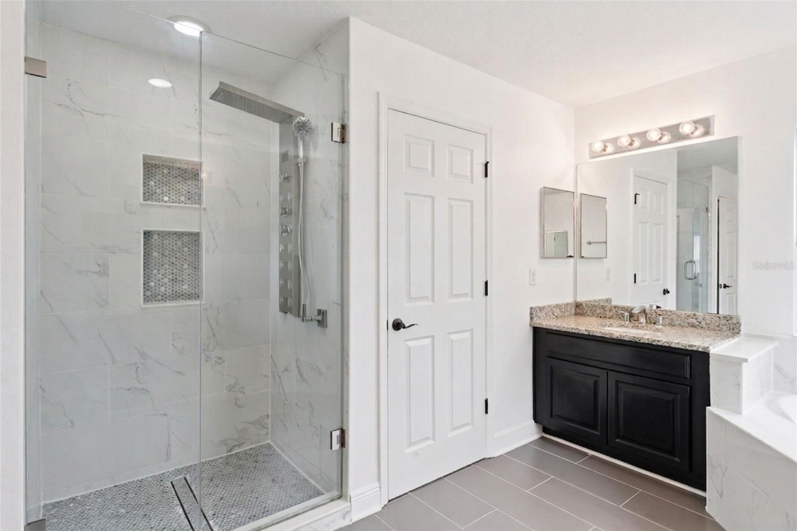 WOODLAND LAKES 02B - Residential