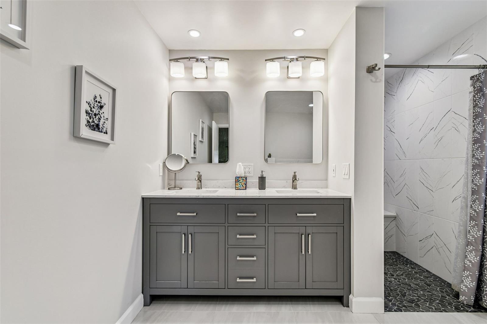 WESTLAKE VILLAGE - Residential