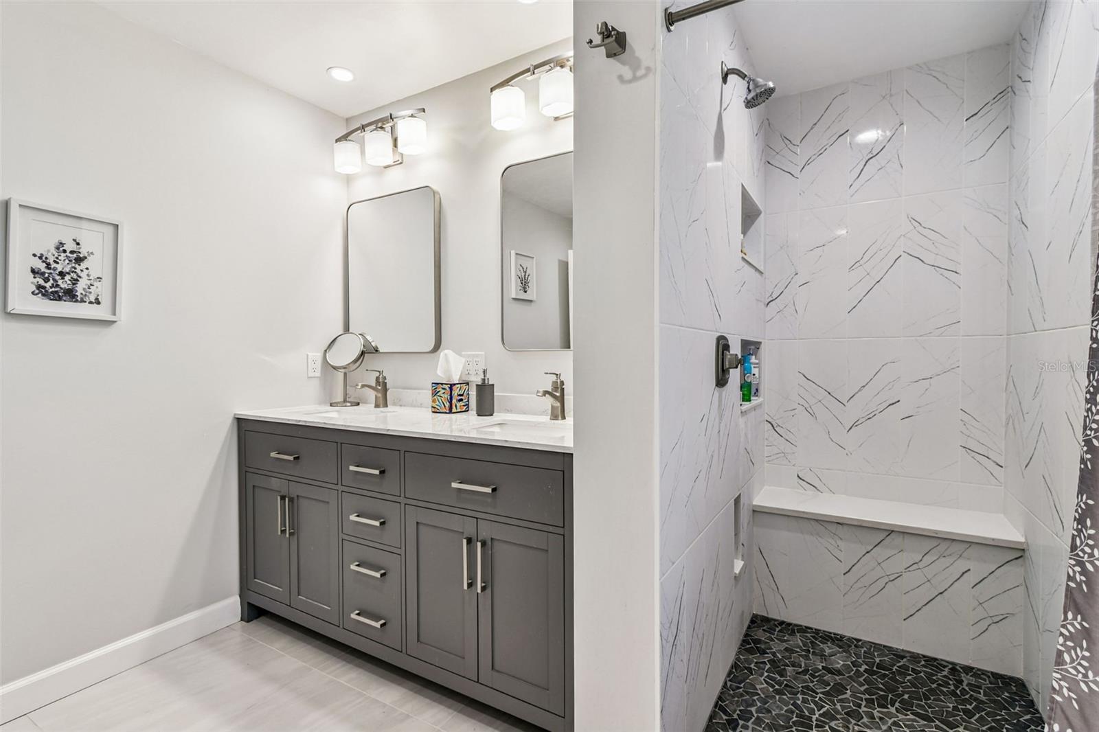 WESTLAKE VILLAGE - Residential