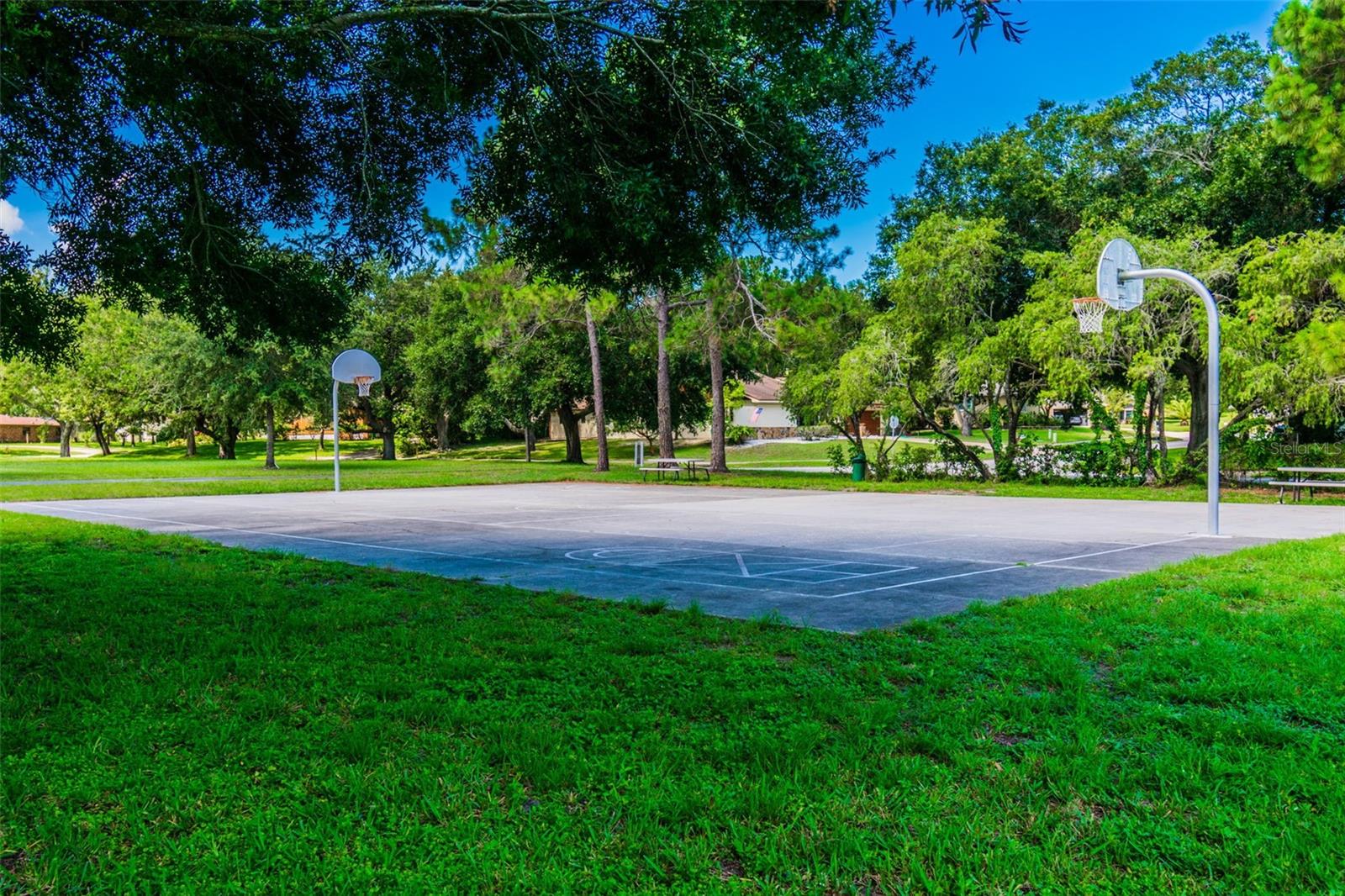 WESTLAKE VILLAGE - Residential