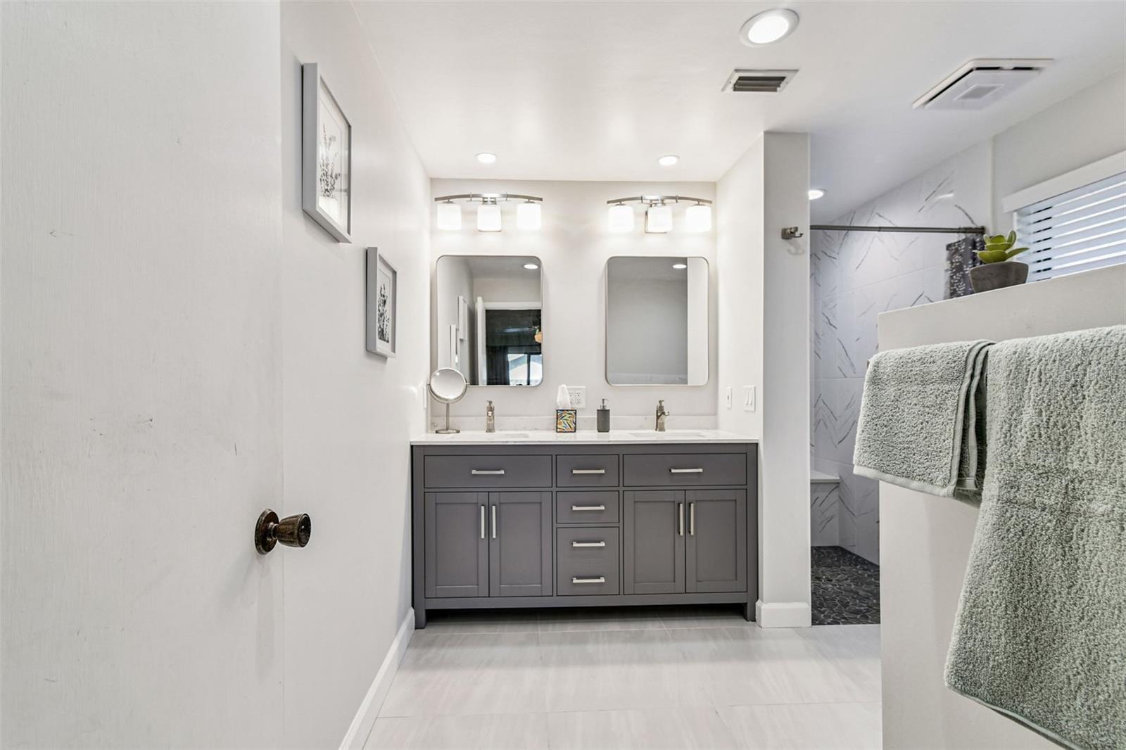 WESTLAKE VILLAGE - Residential