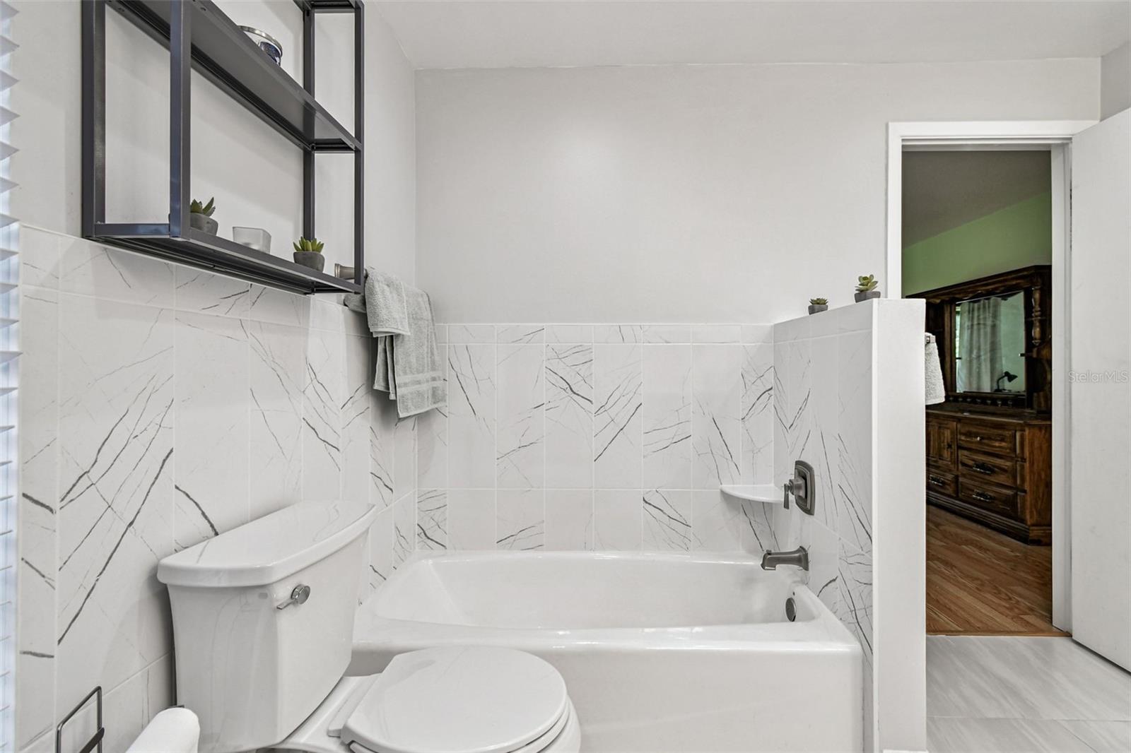 WESTLAKE VILLAGE - Residential