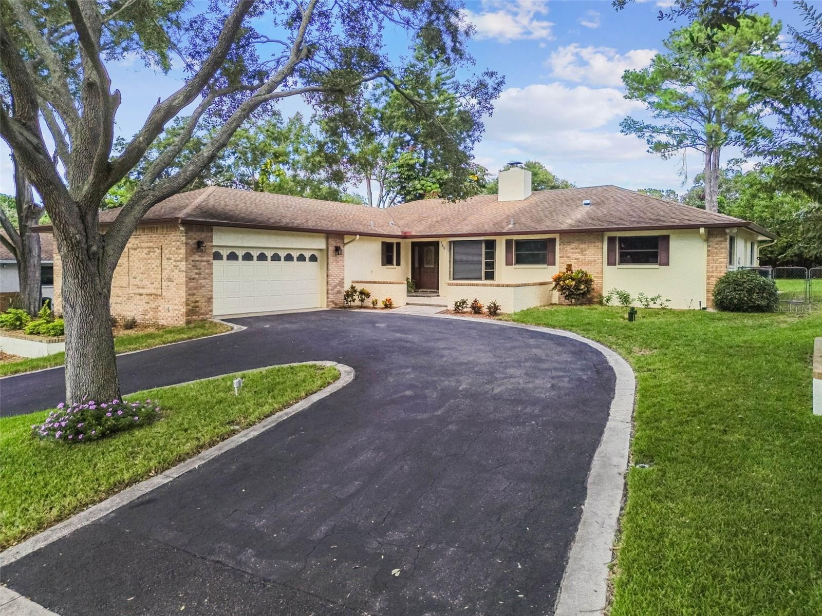 WESTLAKE VILLAGE - Residential