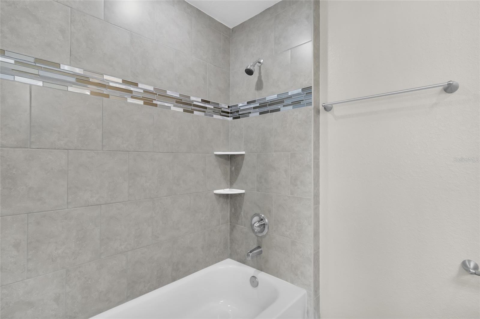 MARION OAKS UN 5 - Residential Lease