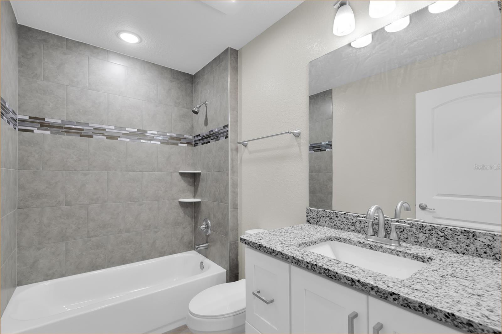 MARION OAKS UN 5 - Residential Lease