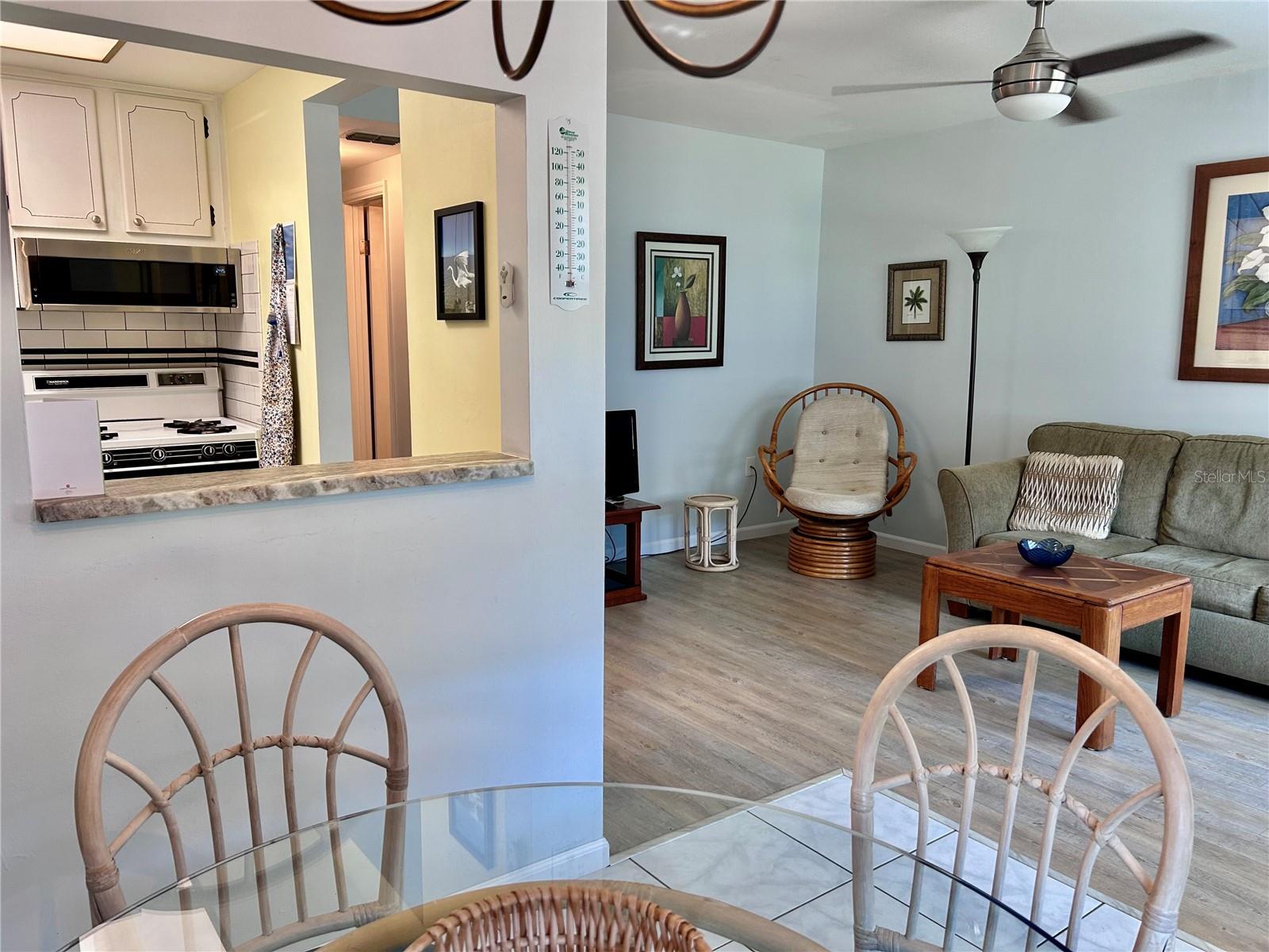 TOWN APTS CONDO - Residential