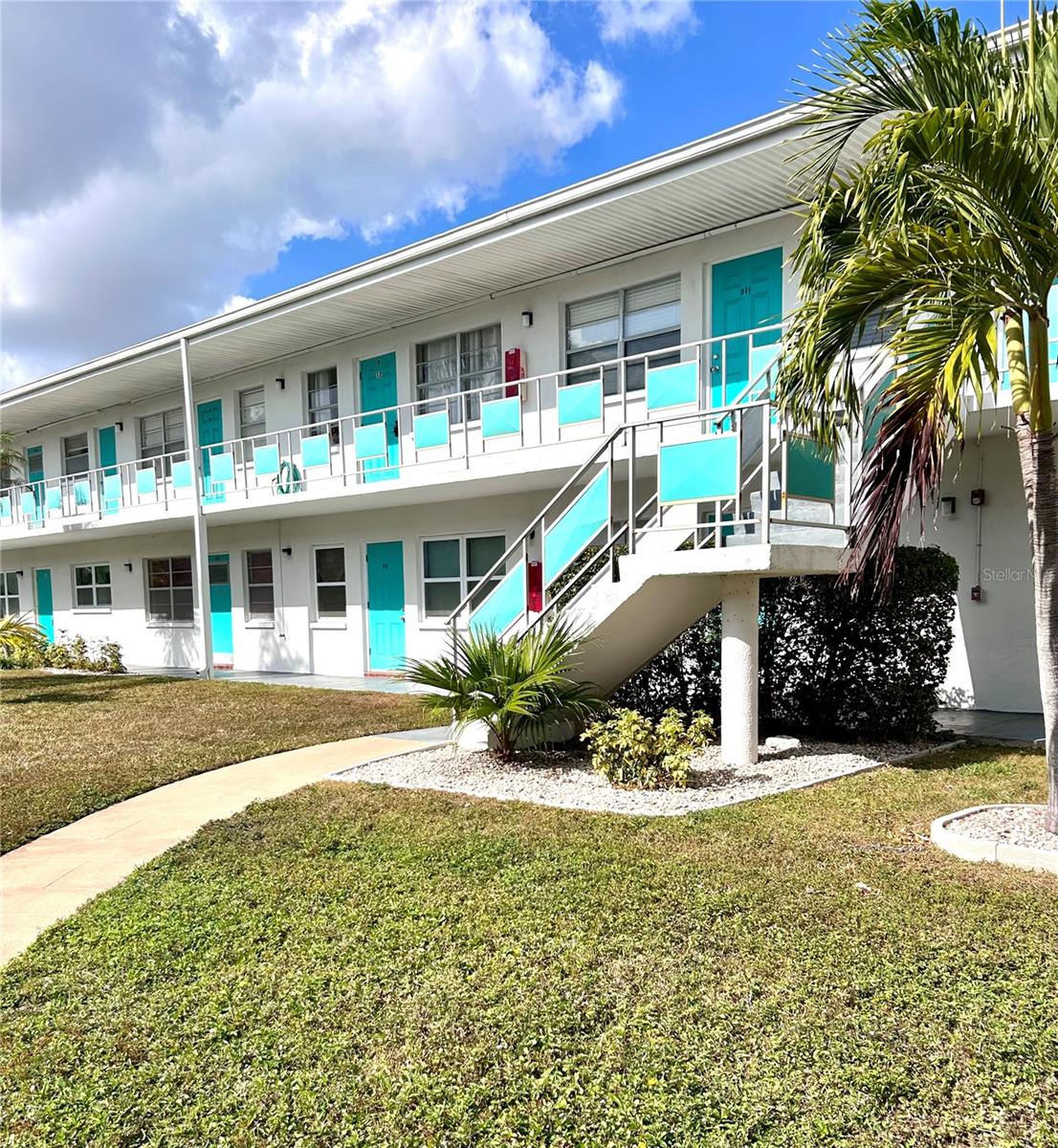 TOWN APTS CONDO - Residential