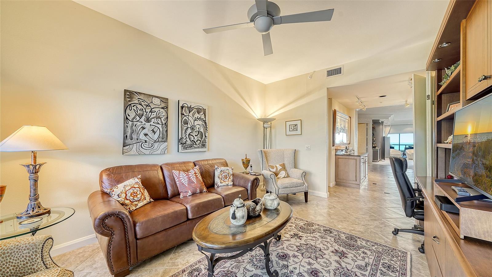 L AMBIANCE 1 - Residential