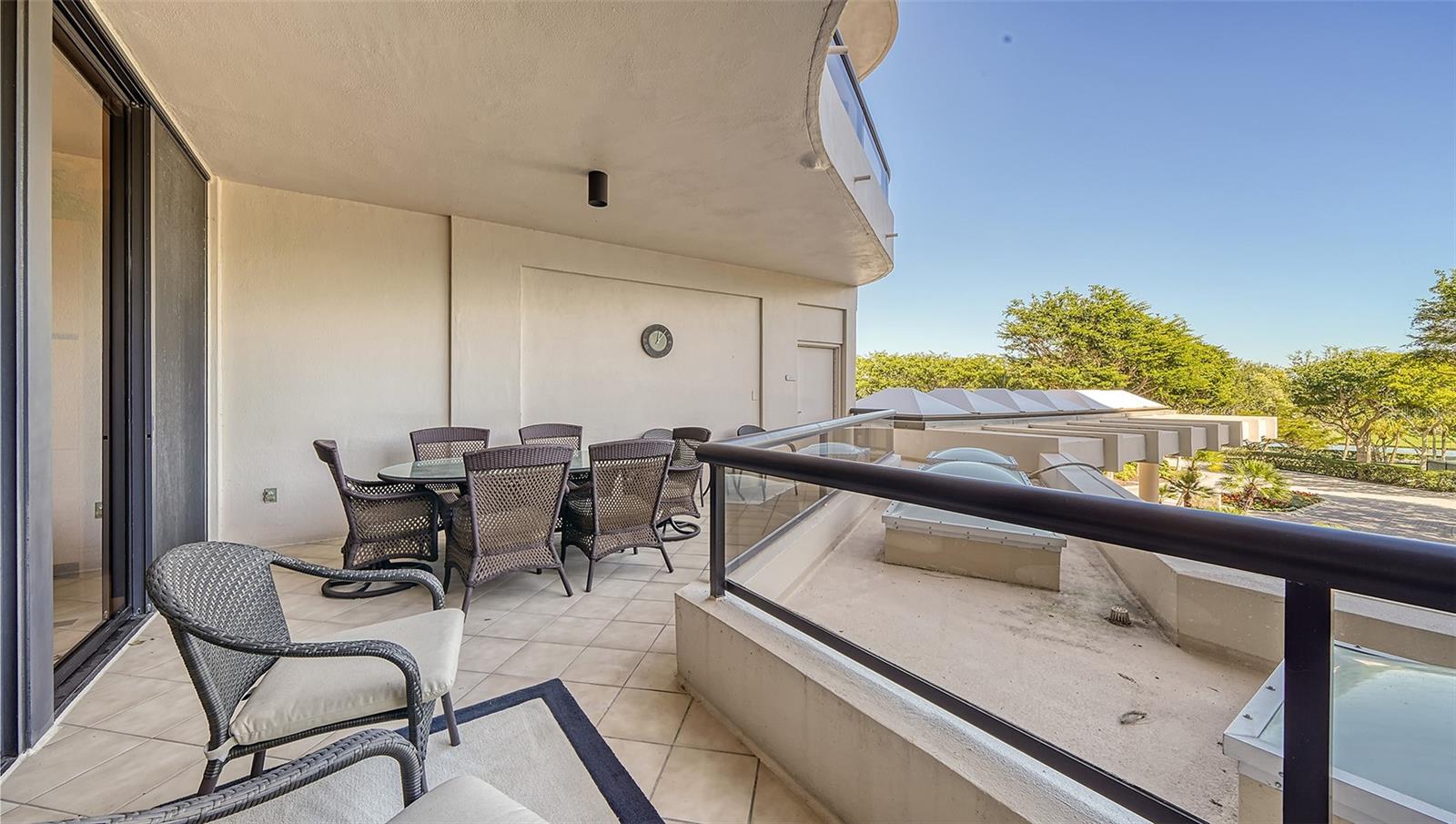 L AMBIANCE 1 - Residential